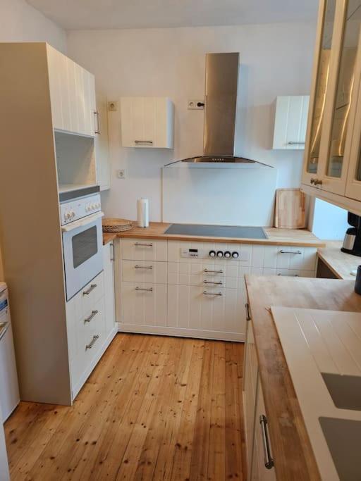 Grosse Private Spa Wellness Ferienwohnung In Koblenz Naehe Zum Rhein Buitenkant foto