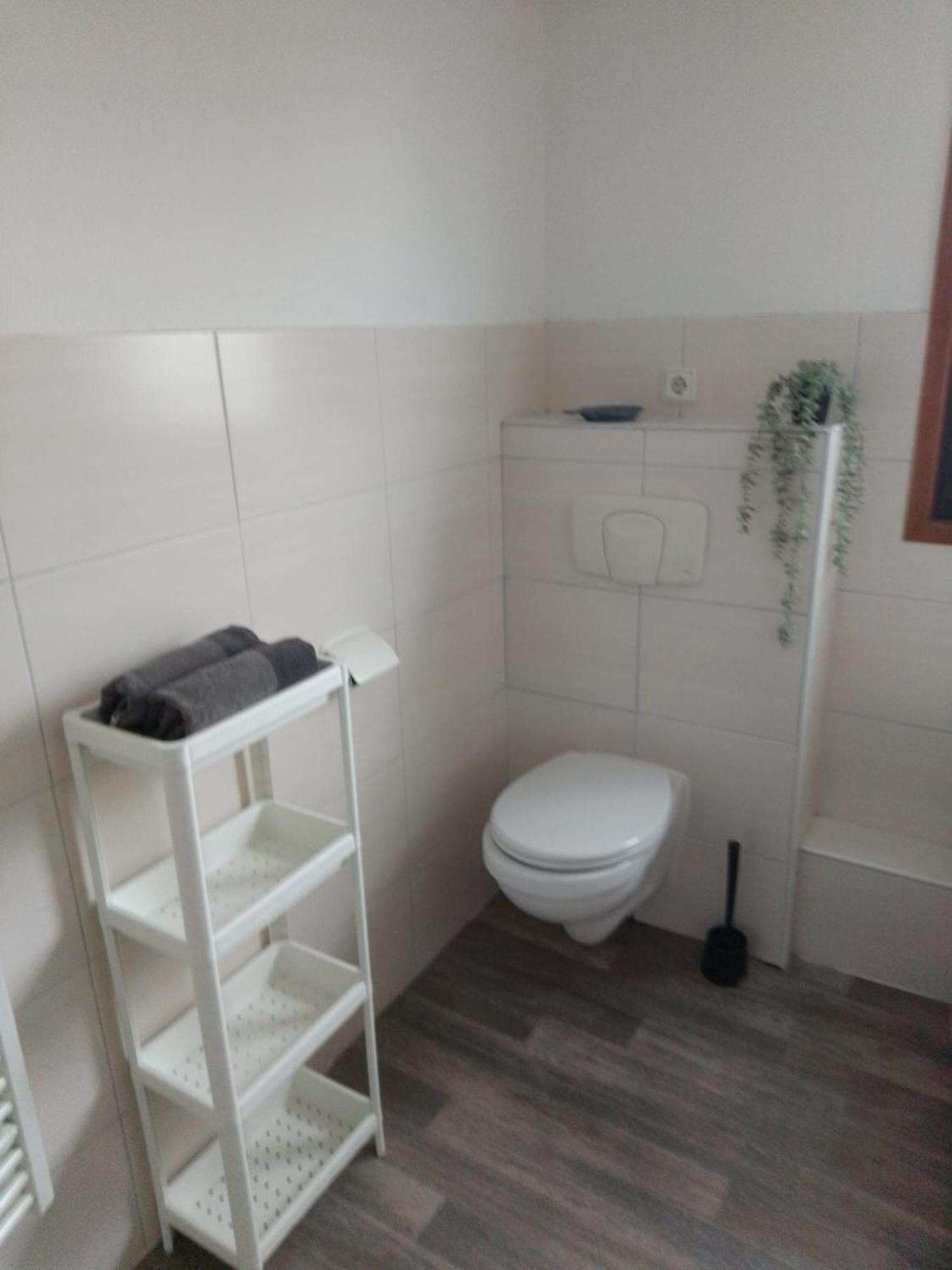 Grosse Private Spa Wellness Ferienwohnung In Koblenz Naehe Zum Rhein Kamer foto