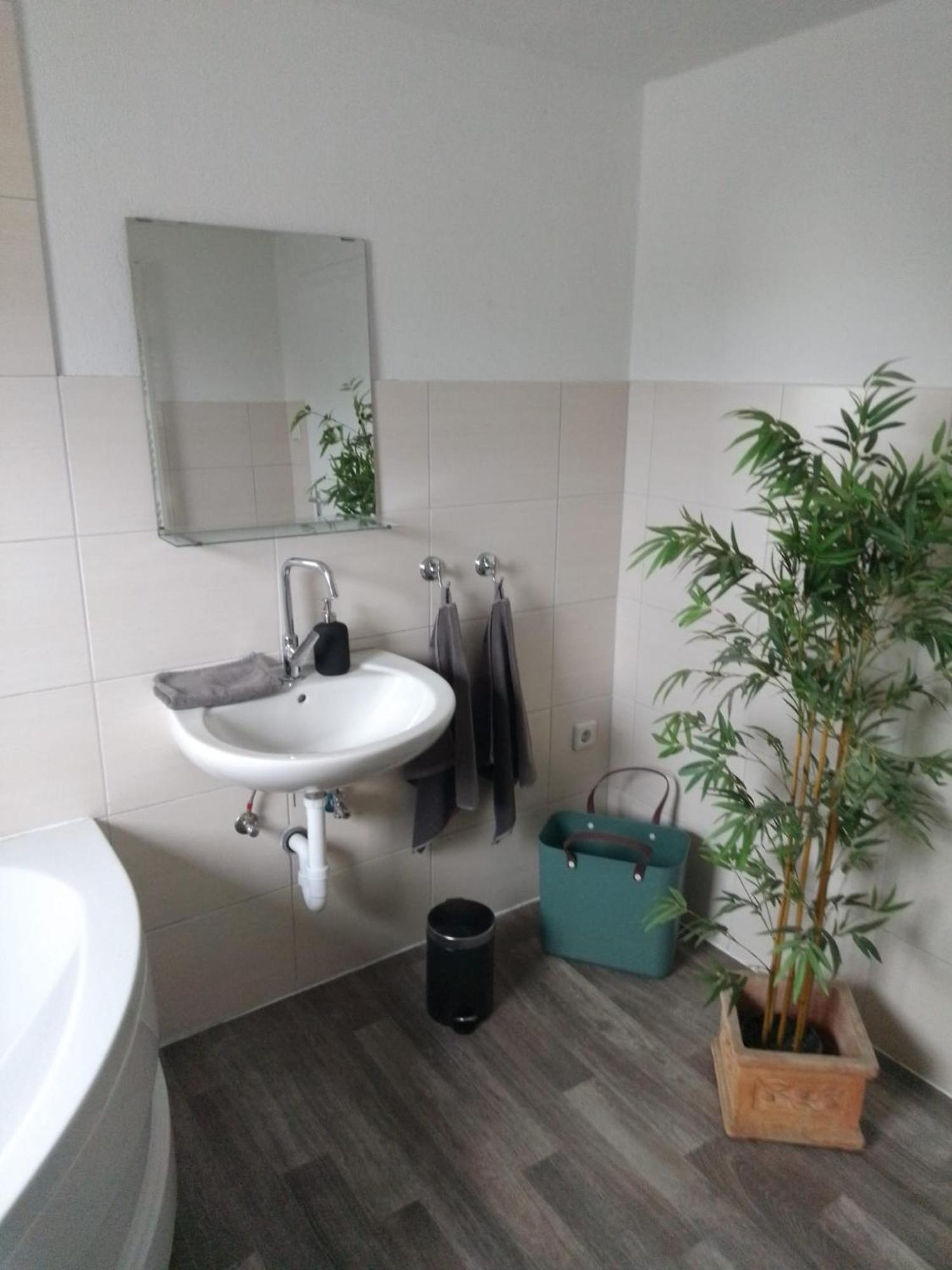 Grosse Private Spa Wellness Ferienwohnung In Koblenz Naehe Zum Rhein Kamer foto